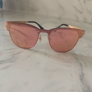 💕🤩rose gold ray bans
